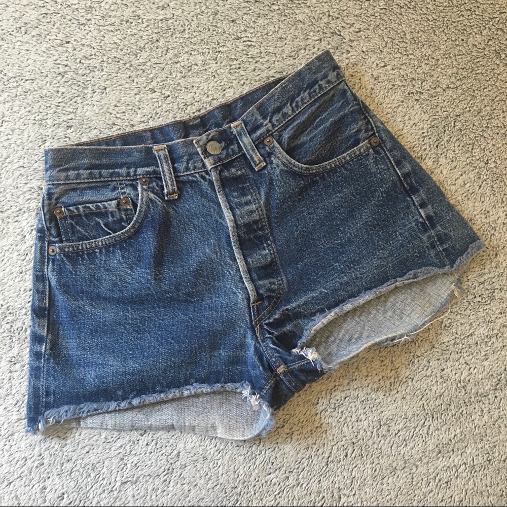 Vintage Levi’s 501 Medium Wash Button Fly Denim Shorts